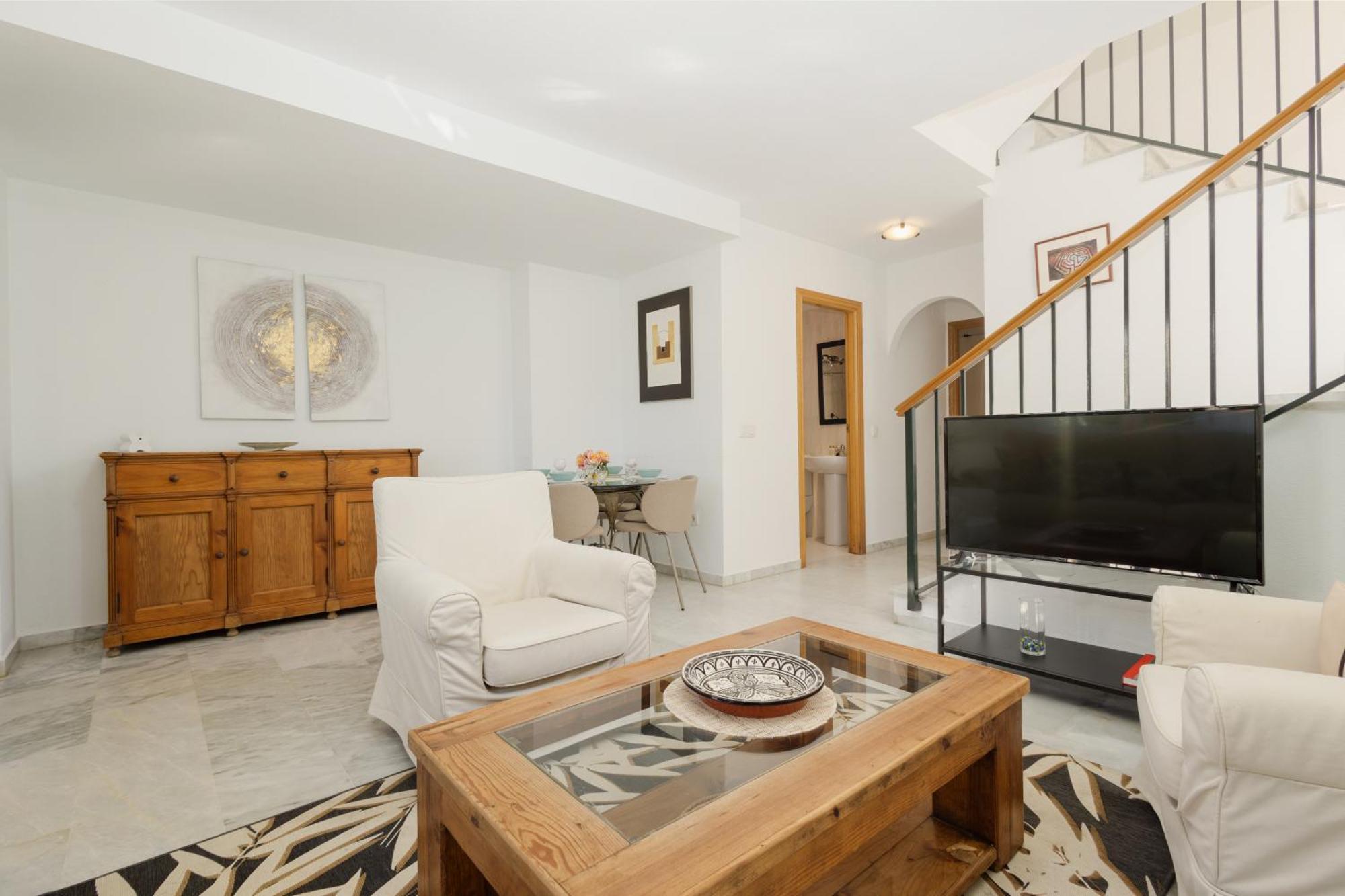 Beautiful Townhouse Walking Distance To The Beach In Costabella, Marbella Exteriör bild